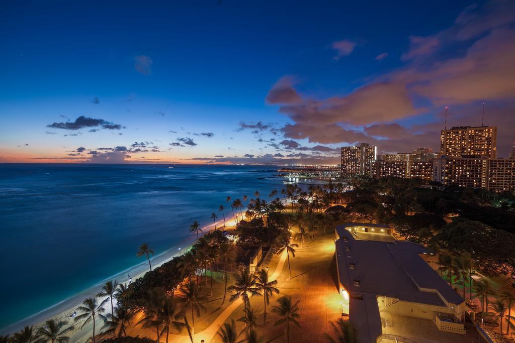 Castle Waikiki Shore Honolulu Bagian luar foto